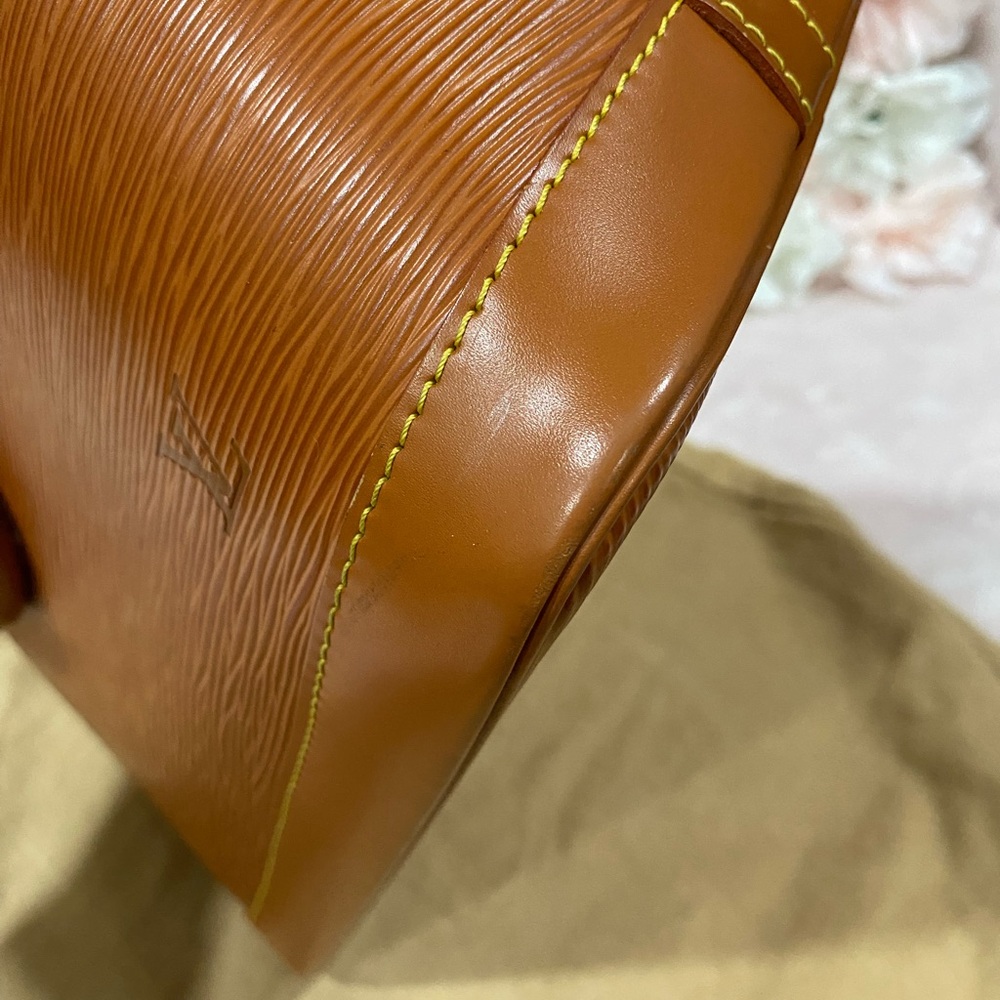 Louis Vuitton Cipango Gold Epi Leather Alma PM - Picture 4 of 12